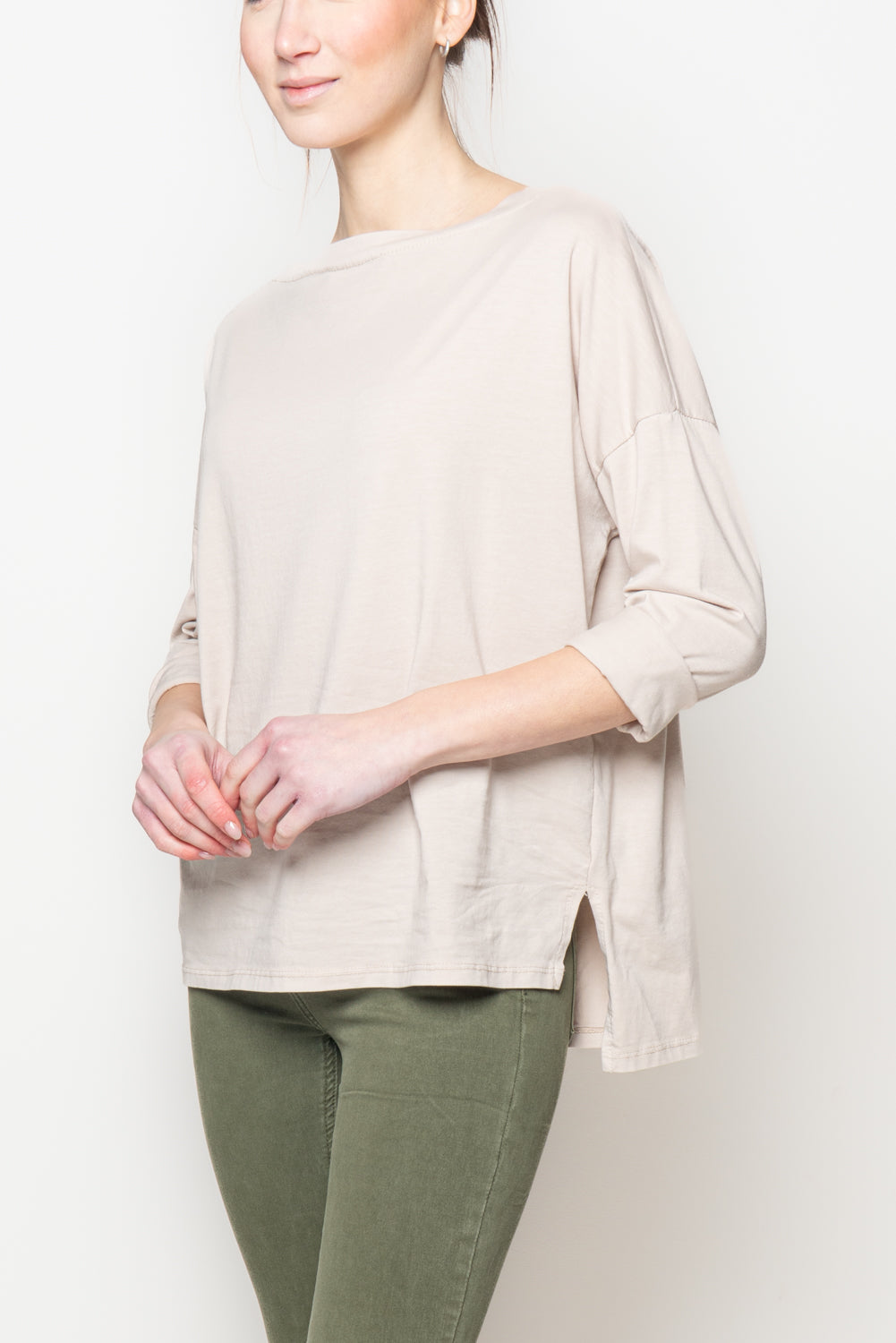 T shirt a manica lunga con scollo a barca