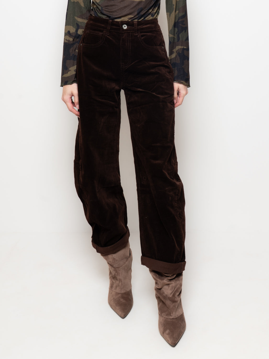Pantalone ampio in velluto a coste