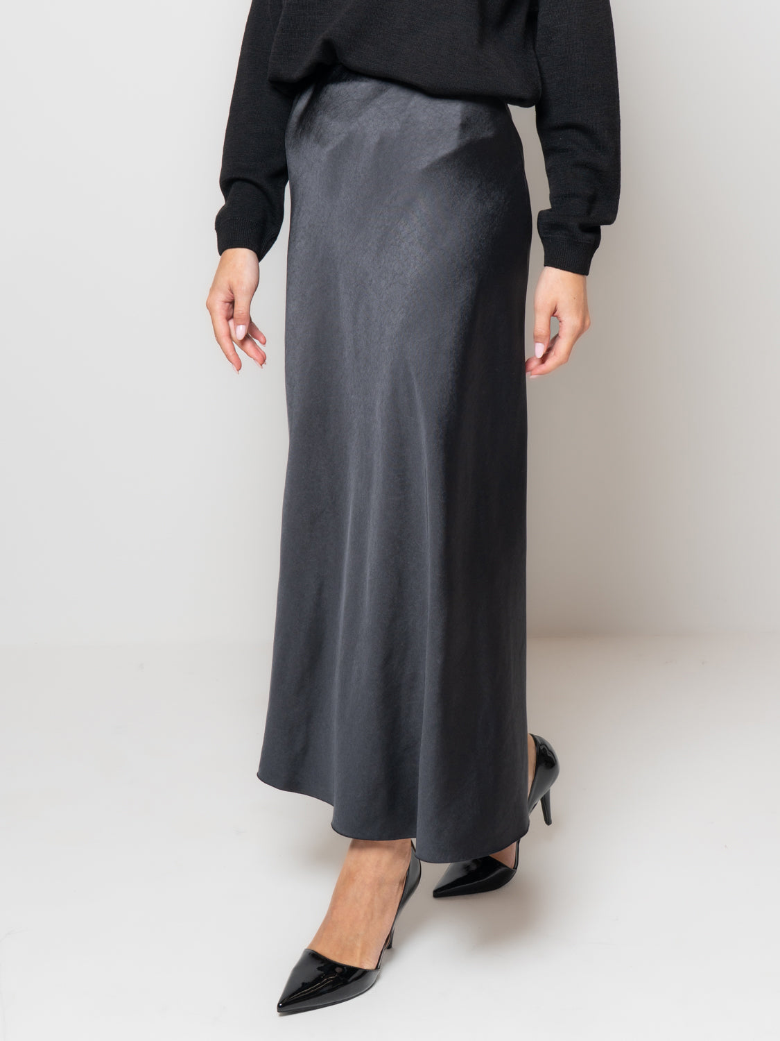 Gonna in satin lunga