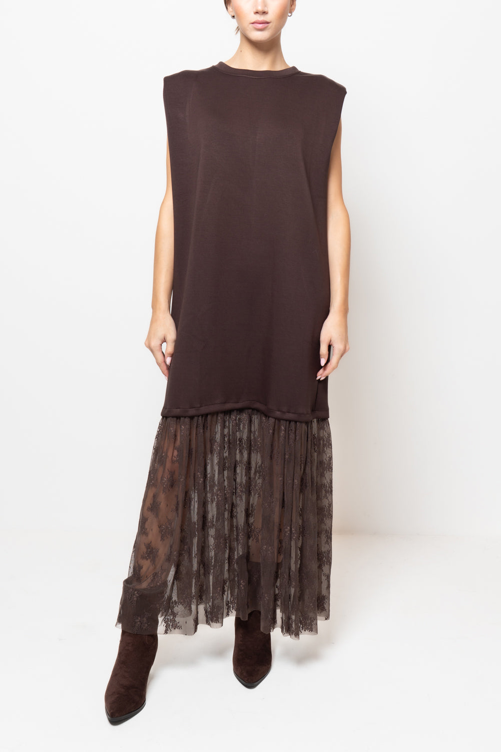 Abito in felpa con balza in pizzo