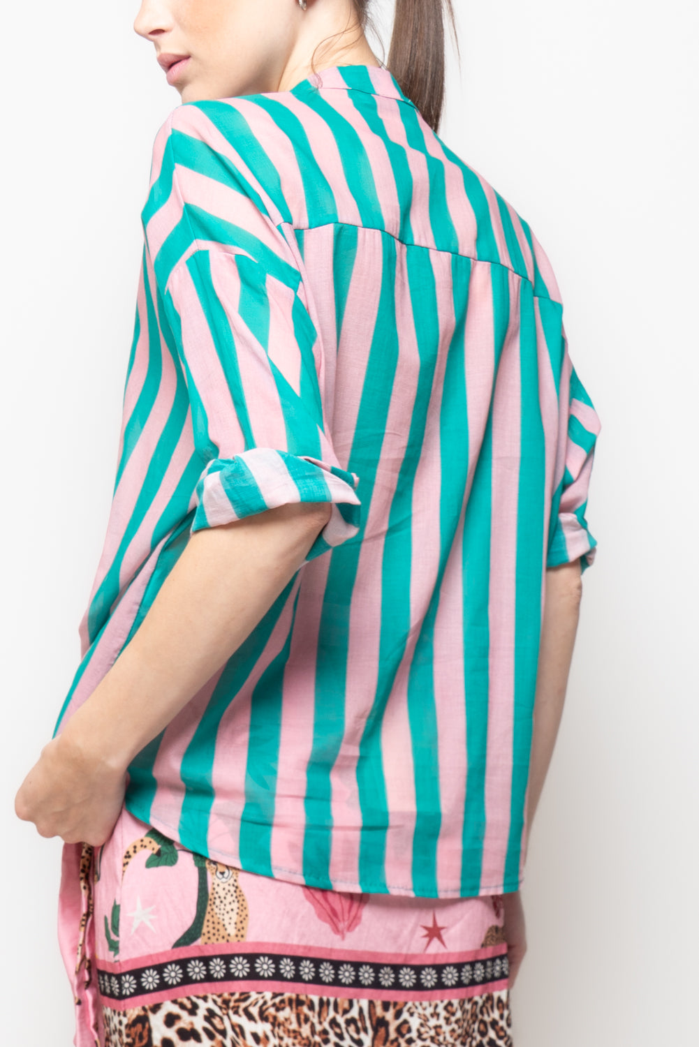 Camicia alla coreana a righe
