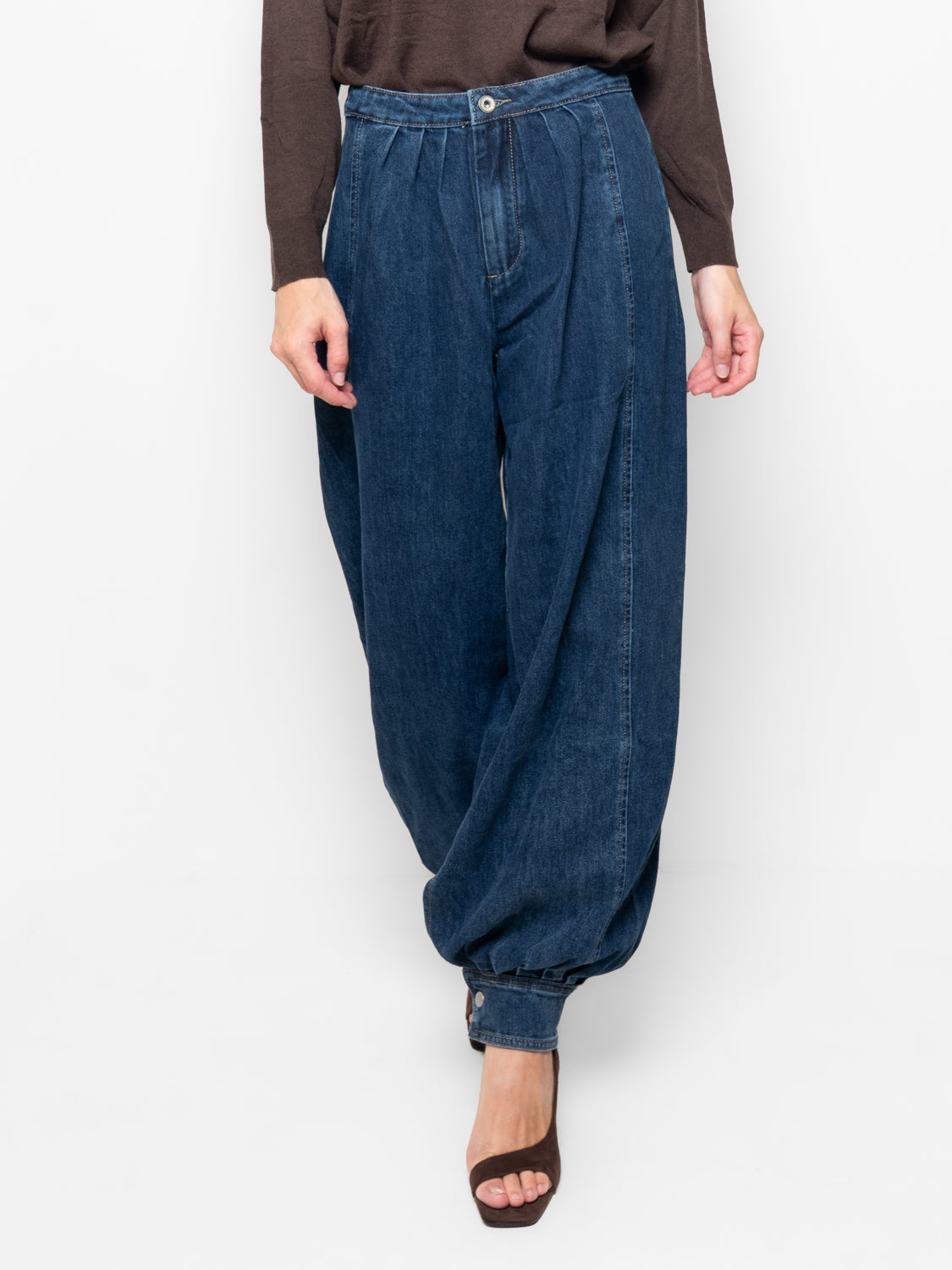 Jeans harem con pinces