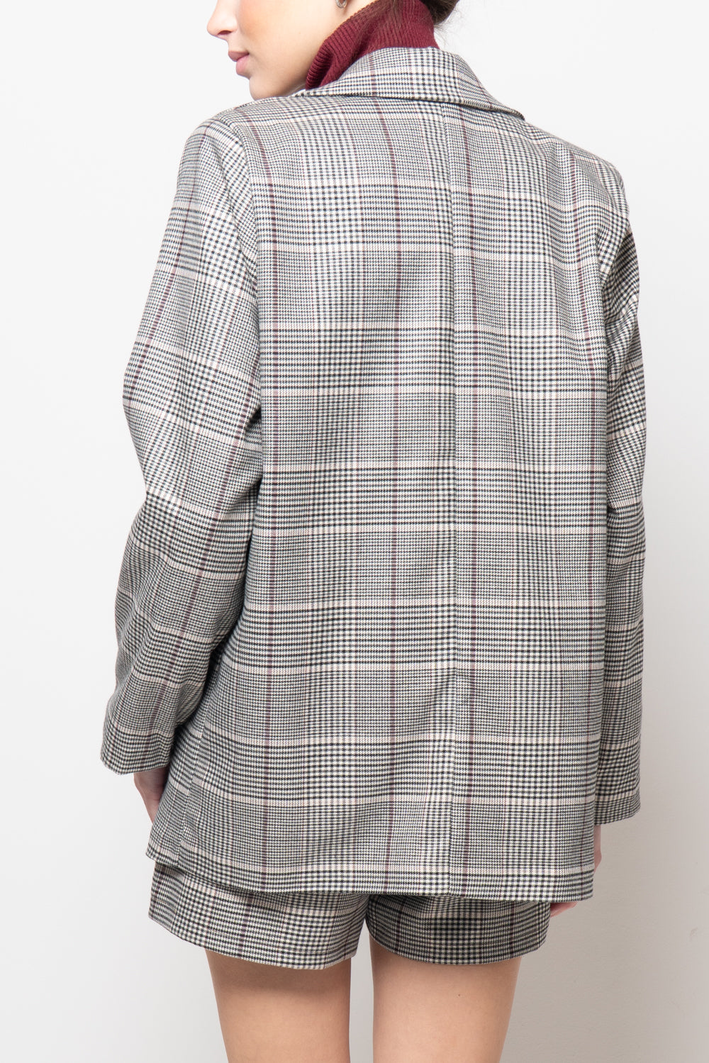 Giacca principe di galles con spille