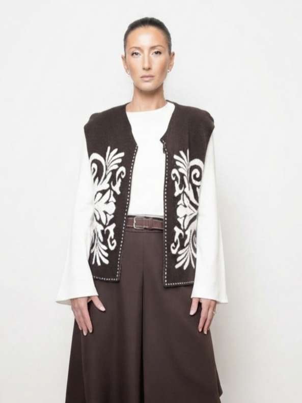 Gilet jacquard con ricamo