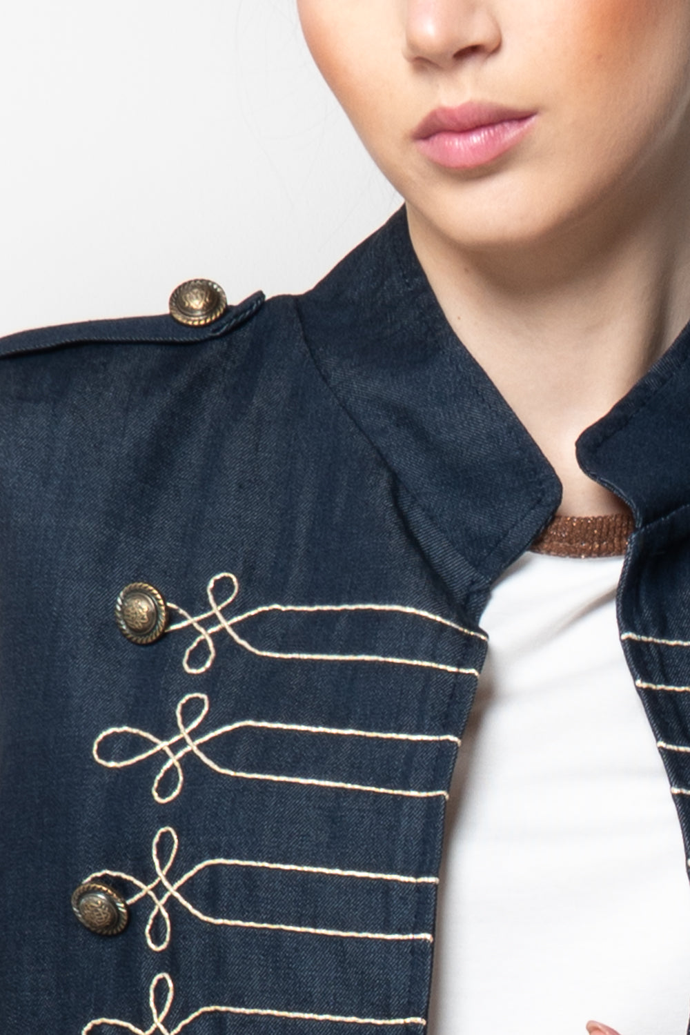Gilet in Denim Stile Militare con Alamari