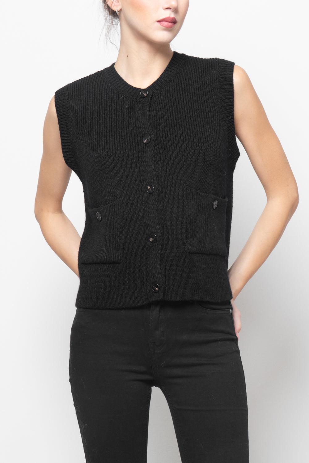 Gilet paricollo con bottoni