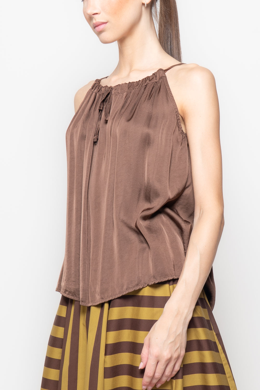 Top Smanicato con Scollo Americano Regolabile