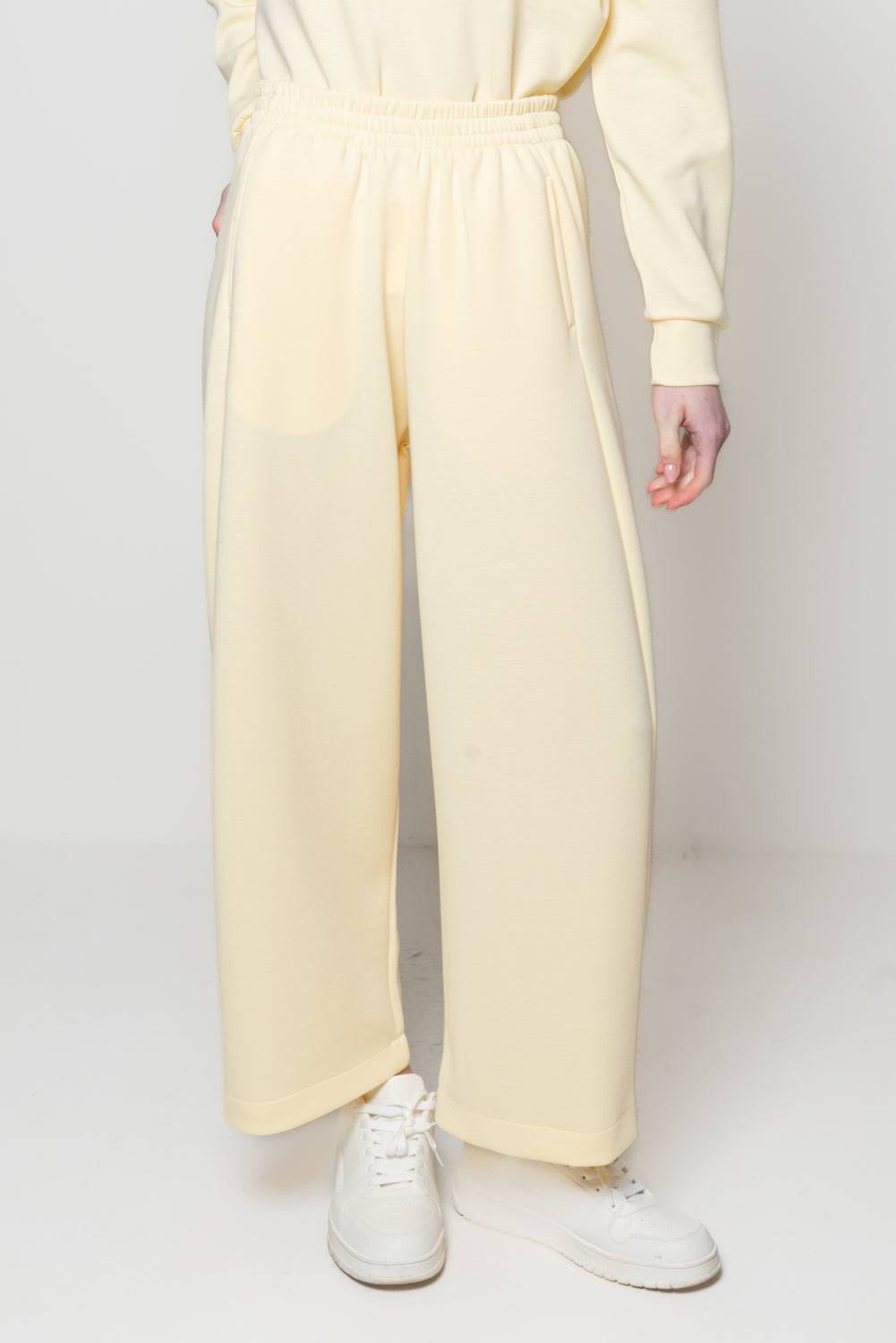 Pantalone baggy in neoprene