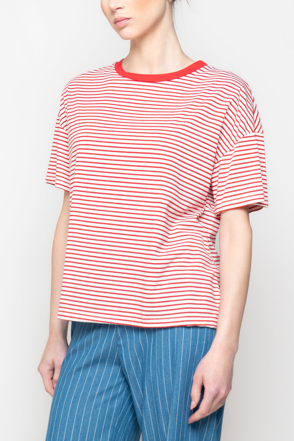 T-shirt a righe con profilo