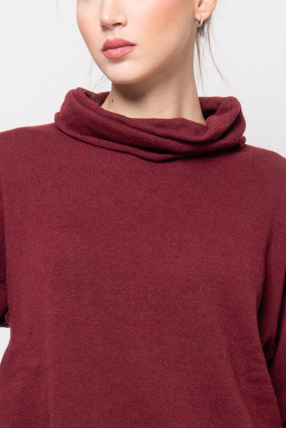 Maglia con collo ad anello