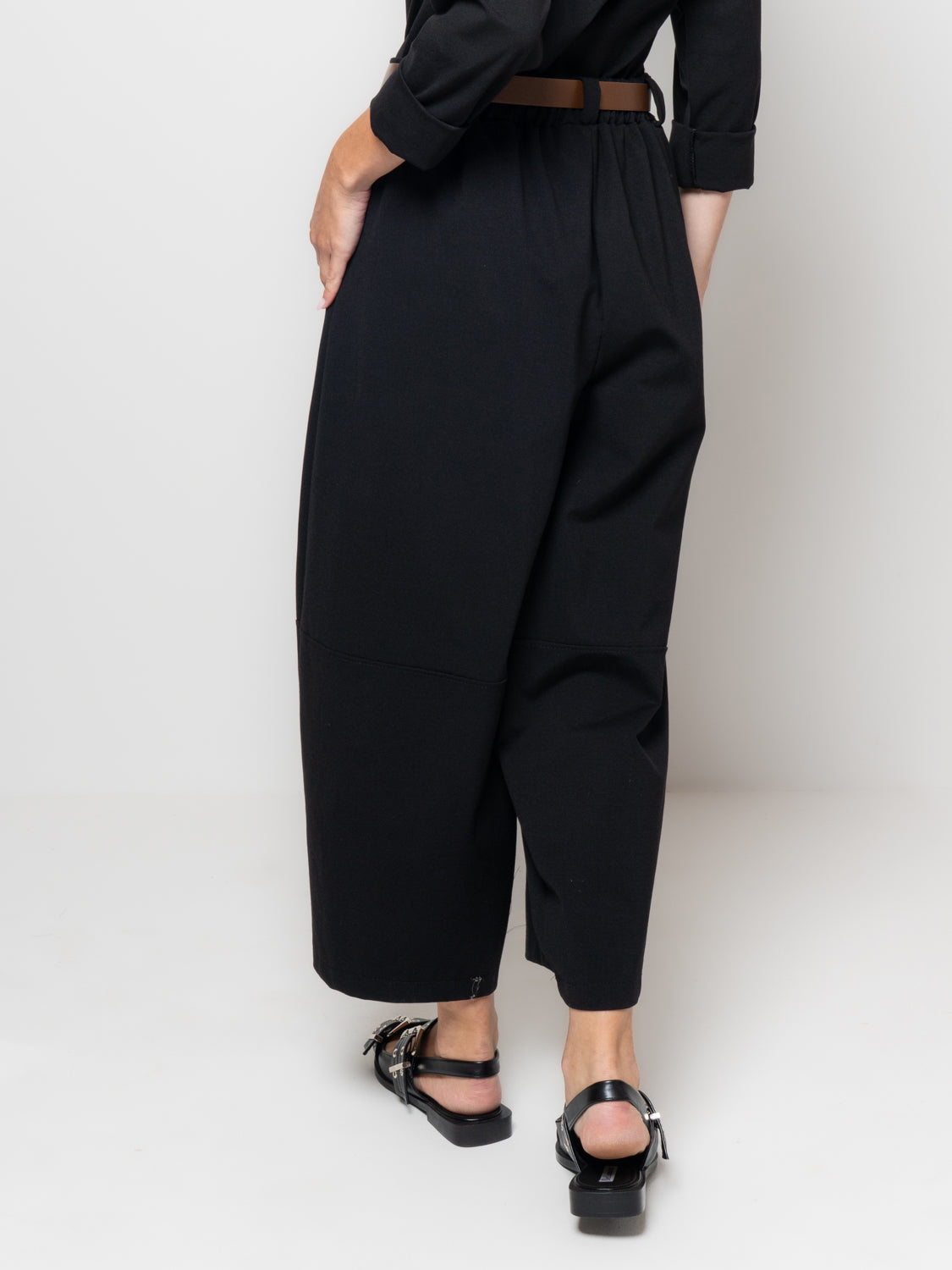 Pantalone barrel in punto milano