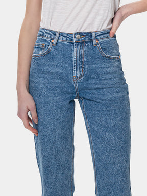 Jeans straight lavaggio medio